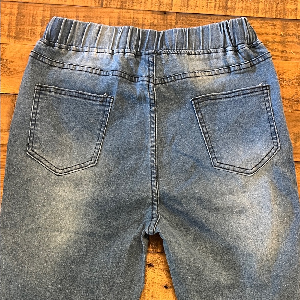 Distressed Blue Jeans with Drawstring - Picture 6 of 7